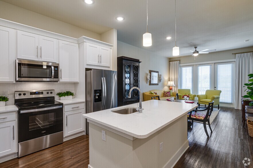 More Photos Of 2200 Carl D Silver Pky, Fredericksburg Apartments For Lease