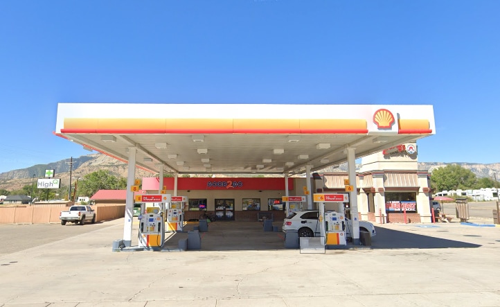 More Photos Of 201 Columbine Ct, Parachute Service Station For Sale