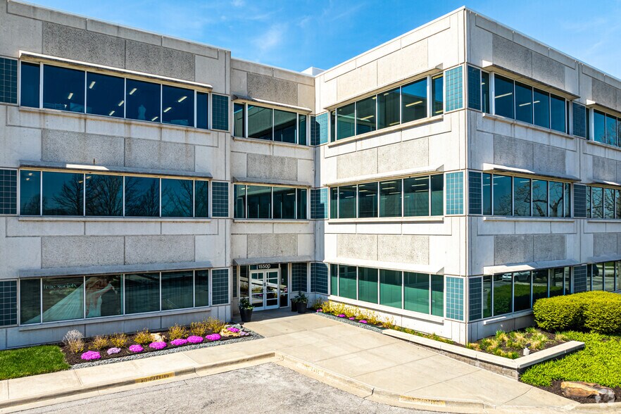 More Photos Of 16025 W 113th St, Lenexa Unknown For Lease