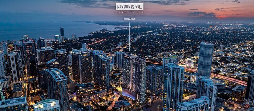 More Photos Of 115 SW 8th St, Miami Restaurant For Sale