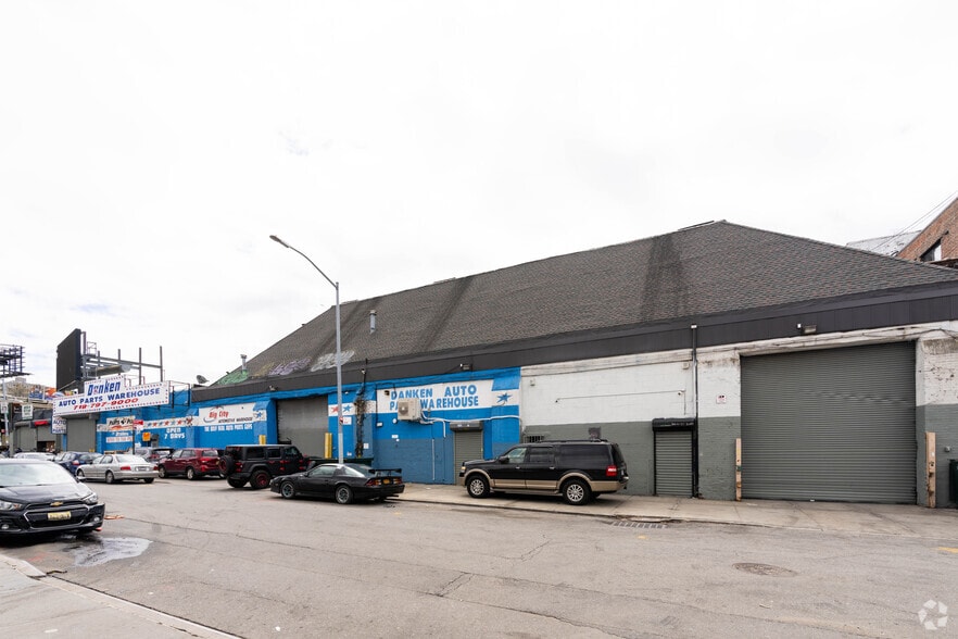 More Photos Of 84 18th St, Brooklyn Warehouse For Lease