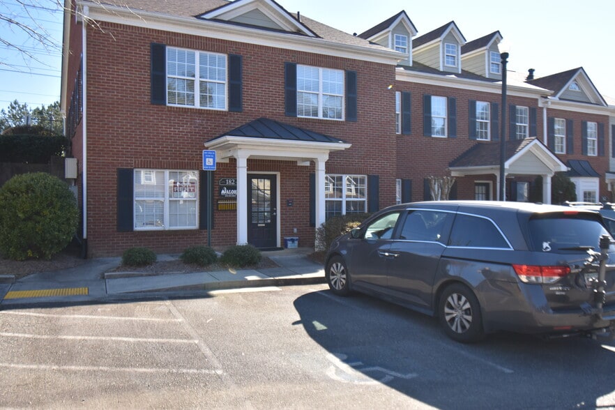 More Photos Of 160-182 Prospect Pl, Alpharetta Loft Creative Space For Lease