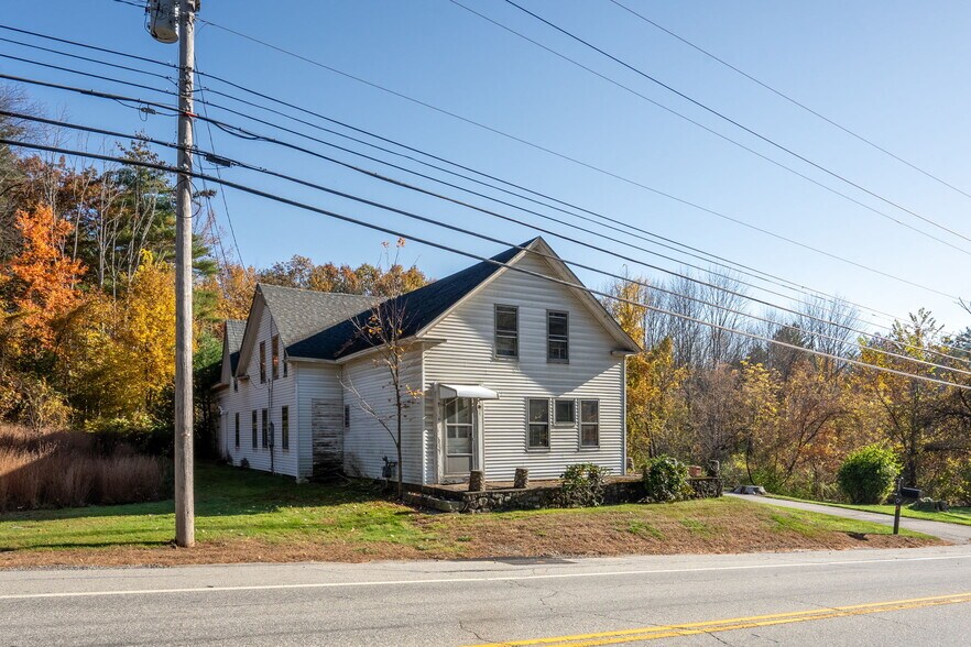 More Photos Of 267 Londonderry Tpke, Hooksett Warehouse For Sale