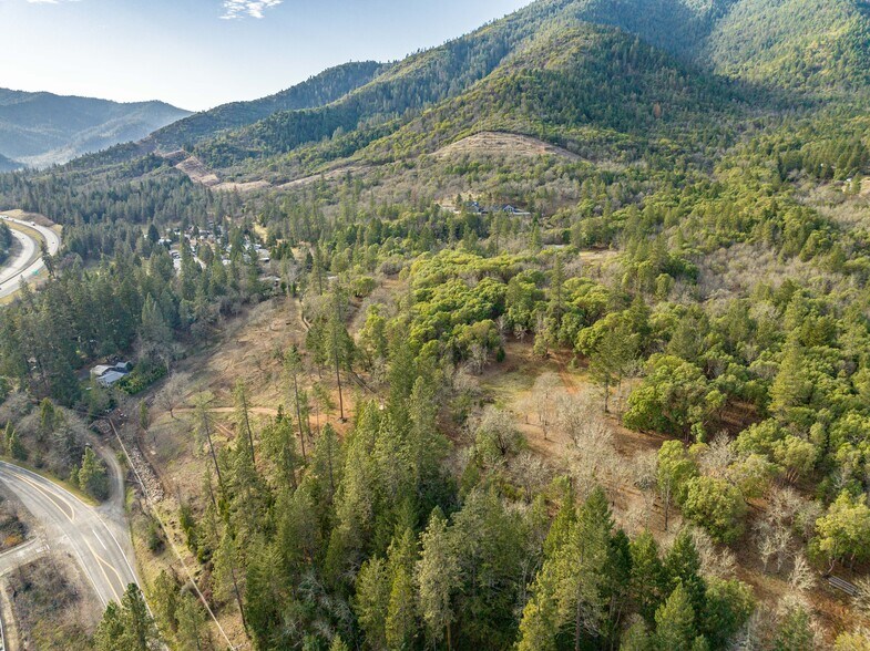 More Photos Of 0 Foothill blvd, Rogue River Land For Sale