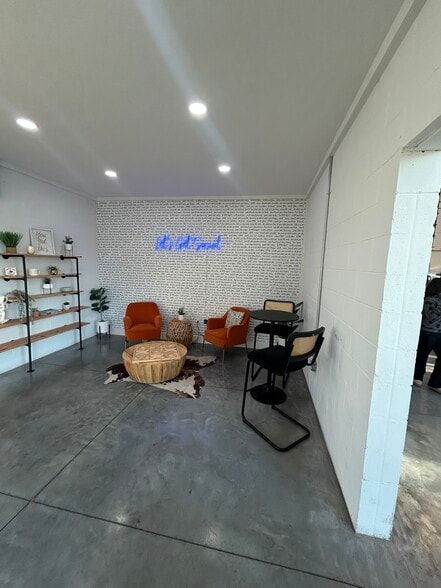 More Photos Of 18406 Cantrell Rd, Little Rock Freestanding For Lease