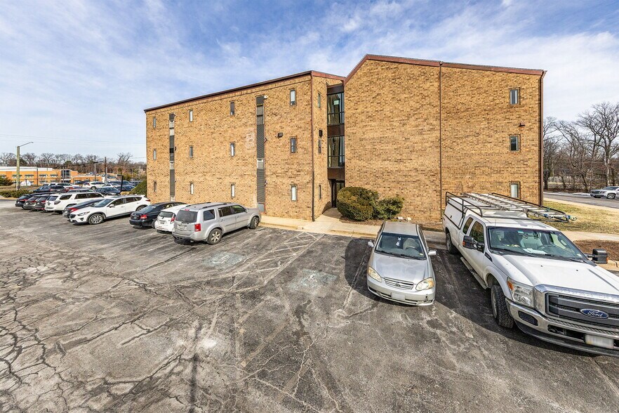 More Photos Of 6116 Rolling Rd, Springfield Medical For Sale