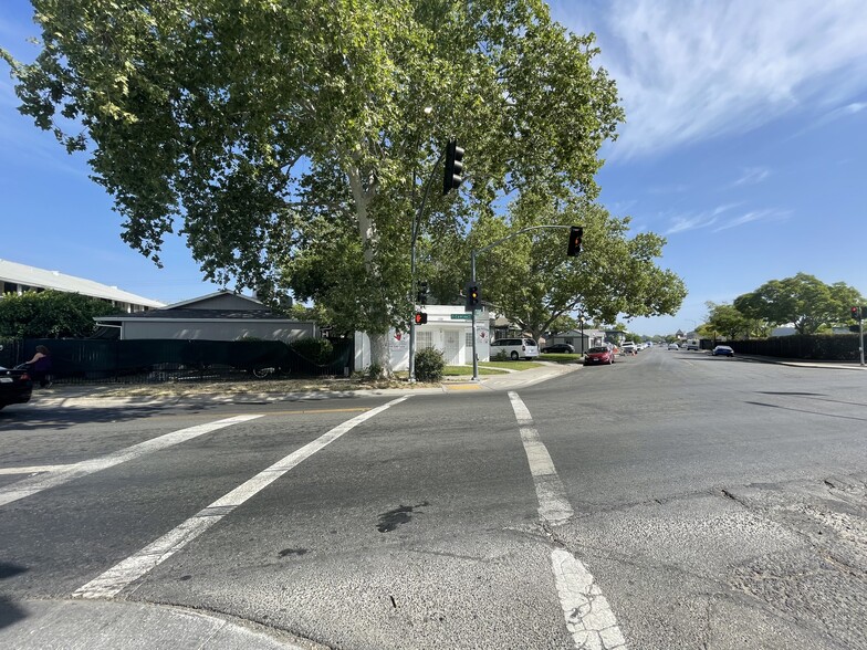 More Photos Of 2439 Rio Linda Blvd, Sacramento Apartments For Sale