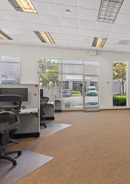 More Photos Of 5742-5752 Lonetree Blvd, Rocklin Flex For Lease