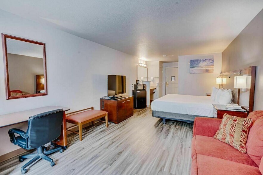 More Photos Of 3430 NE Hwy 101, Lincoln City Hospitality For Sale