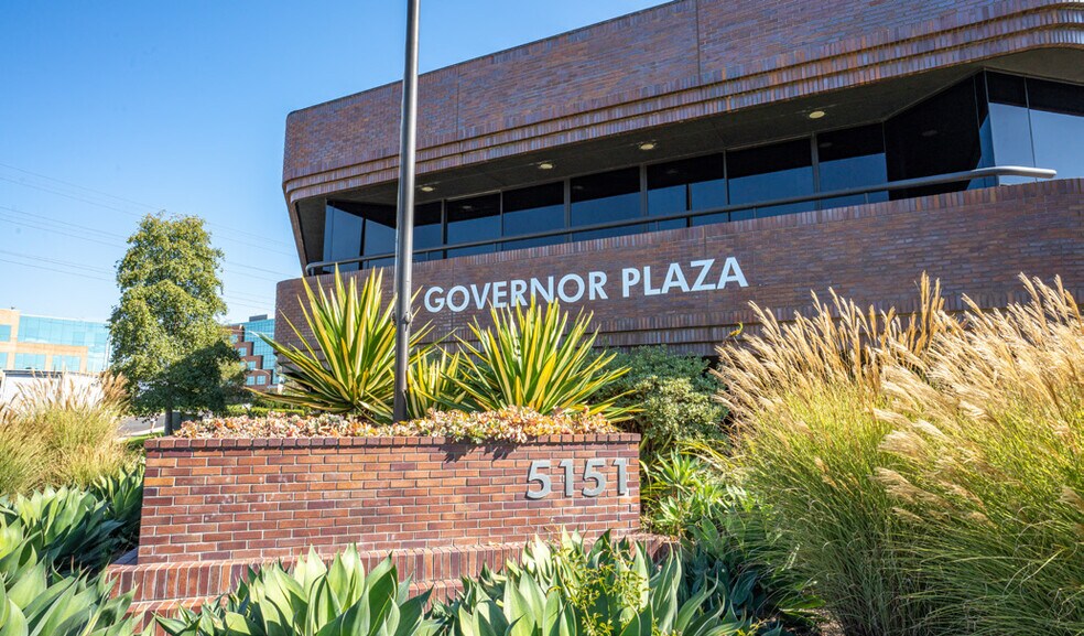 More Photos Of 5151 Shoreham Pl, San Diego Office For Lease