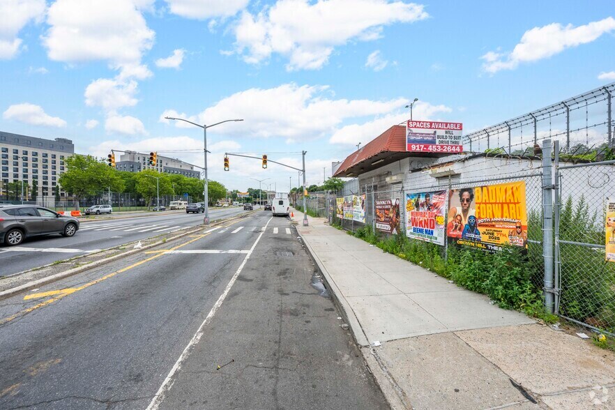 More Photos Of 1582 Linden Blvd, Brooklyn Land For Lease