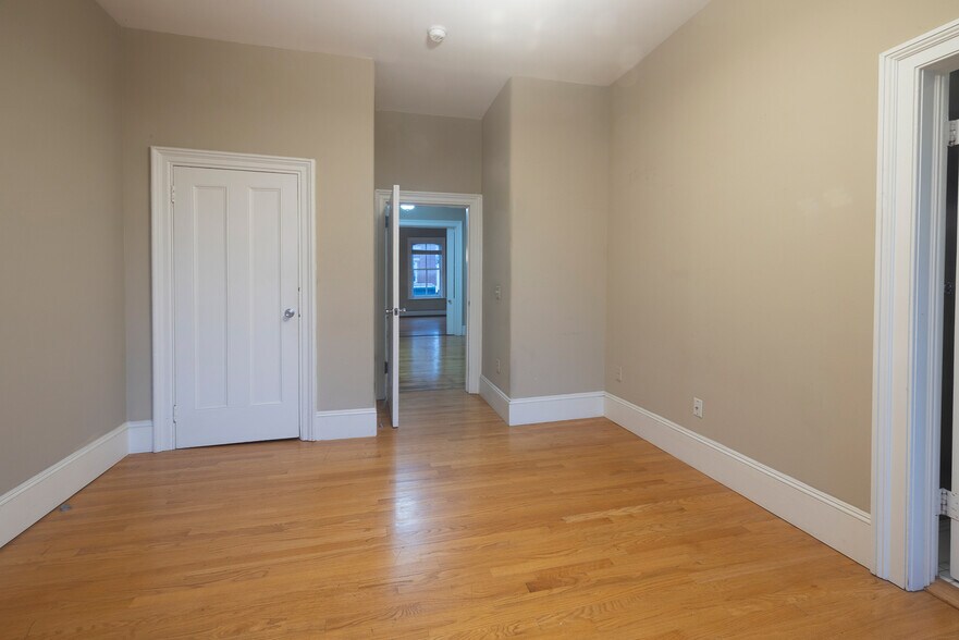 More Photos Of 179 Main St, Beacon Storefront Retail Residential For Sale