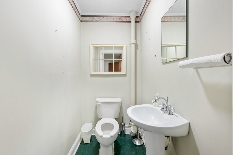 More Photos Of 1920 Park Ave, Rockingham Religious Facility For Sale