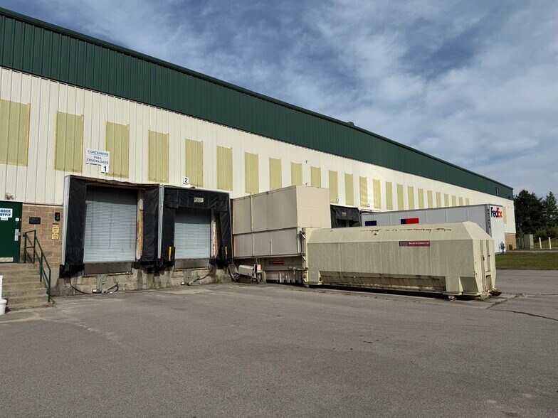 More Photos Of 189 Ringgold Industrial Pky, Danville Manufacturing For Lease