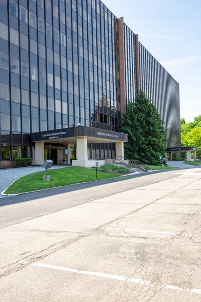 More Photos Of 26300 Euclid Ave, Cleveland Office For Lease