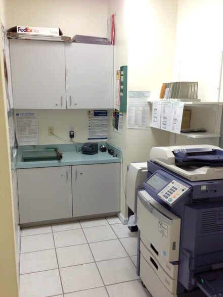 More Photos Of 9220 Bonita Beach Rd, Bonita Springs Medical For Lease