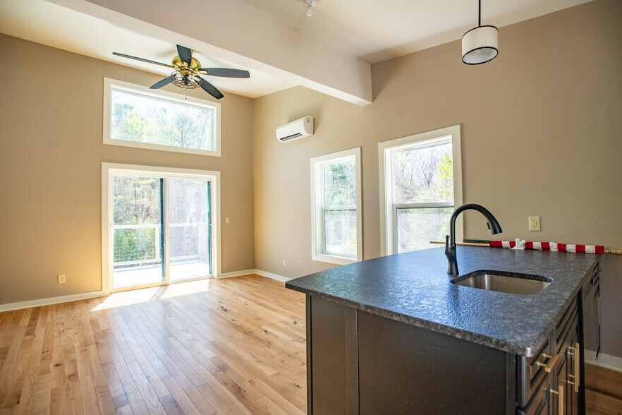 More Photos Of 9400 US-19 W, Bryson City Hotel For Sale