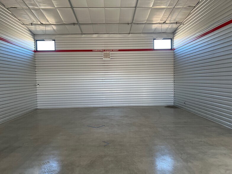 More Photos Of 9658 Havana St, Commerce City Warehouse For Lease