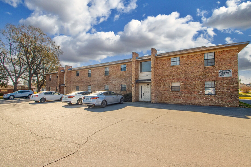 More Photos Of 701 E 4th St, Carlisle Apartments For Sale