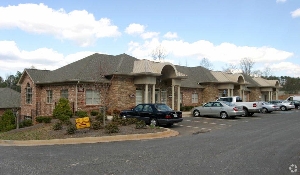 More Photos Of 11785 Northfall Ln, Alpharetta Medical For Sale
