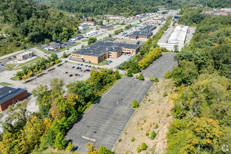 More Photos Of 1740 Golden Mile Hwy, Monroeville Research And Development For Sale