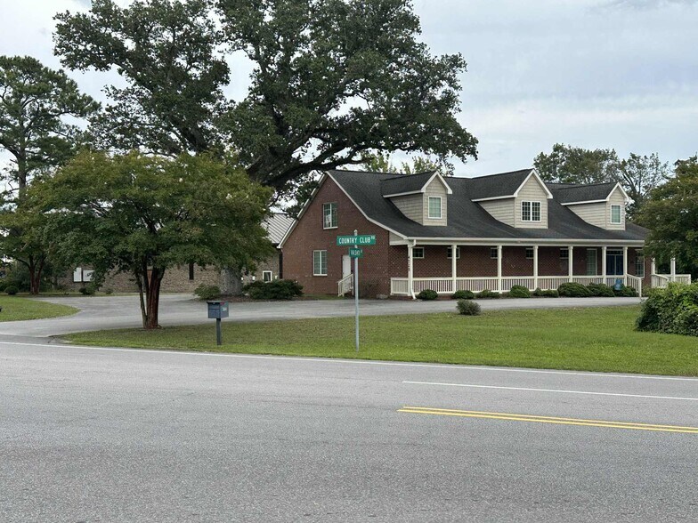 More Photos Of 4725 Country Club Rd, Morehead City Office For Lease
