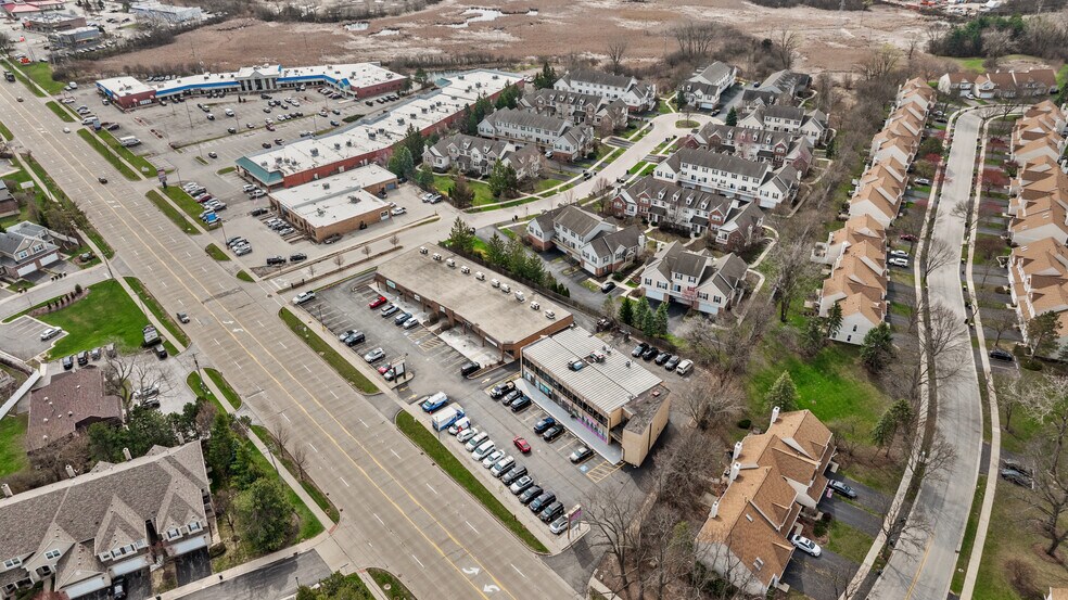 More Photos Of 473 W Northwest Hwy, Palatine Office For Sale