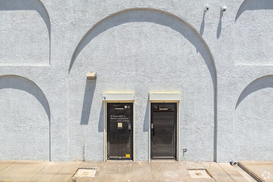 More Photos Of 1212 N Boulder Hwy, Henderson Freestanding For Lease
