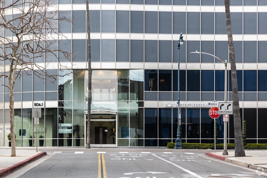 More Photos Of 9701 Wilshire Blvd, Beverly Hills Office For Lease