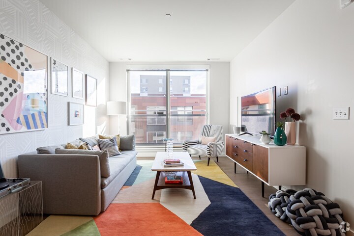 More Photos Of 190 Pleasant St, Malden Apartments For Lease