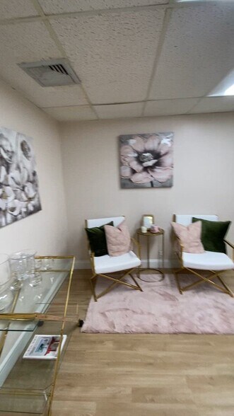 More Photos Of 11601 Biscayne Blvd, Miami Loft Creative Space For Lease