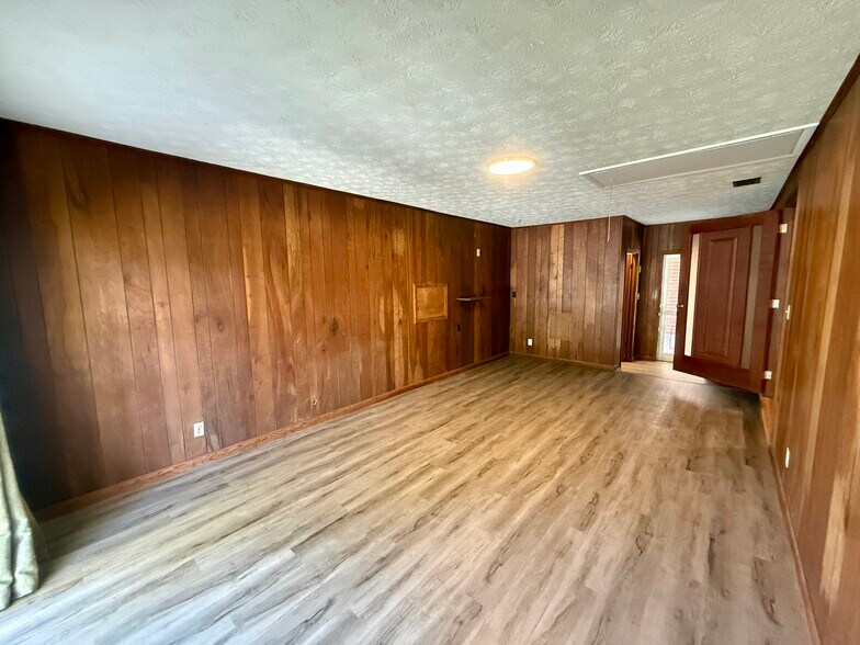 More Photos Of 86050 Pages Dairy Rd, Yulee Office For Lease