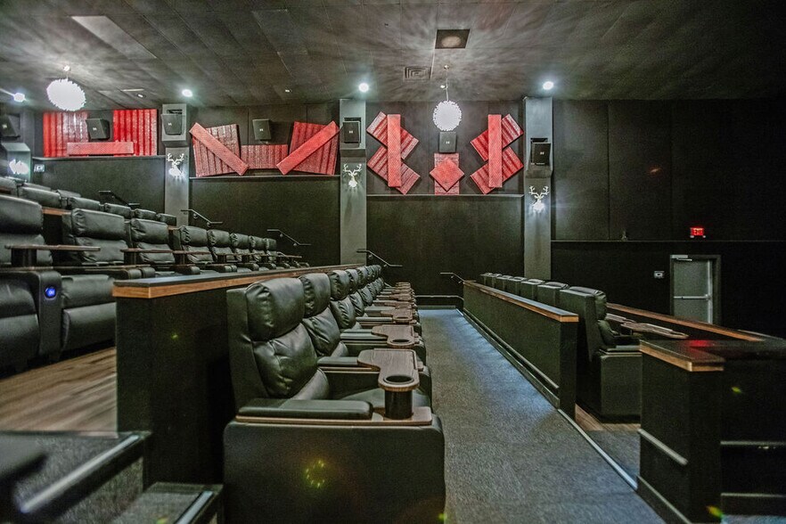 More Photos Of 4000 Fort Campbell Blvd, Hopkinsville Movie Theatre For Sale