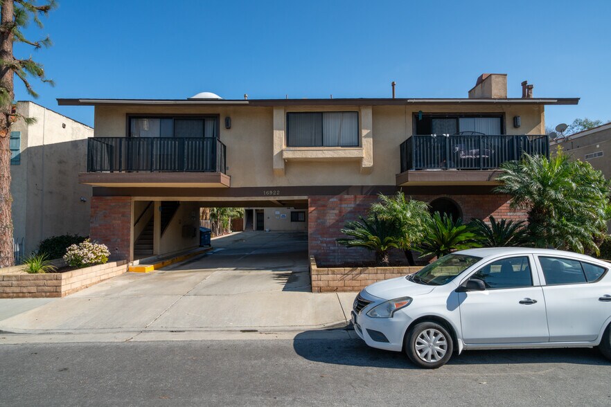 More Photos Of 16922 Lynn Ln, Huntington Beach Apartments For Sale