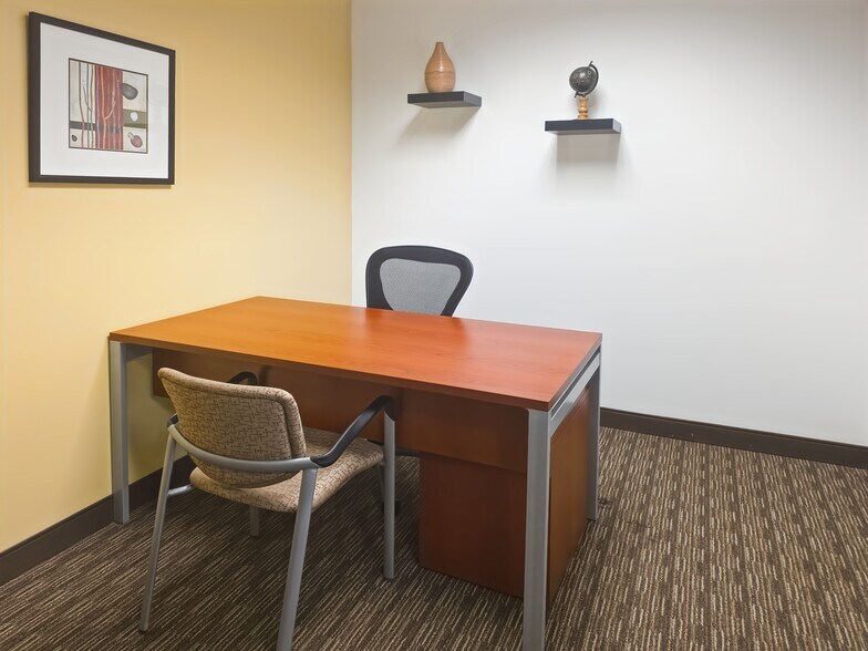 More Photos Of 601 Brickell Key Dr, Miami Coworking Space
