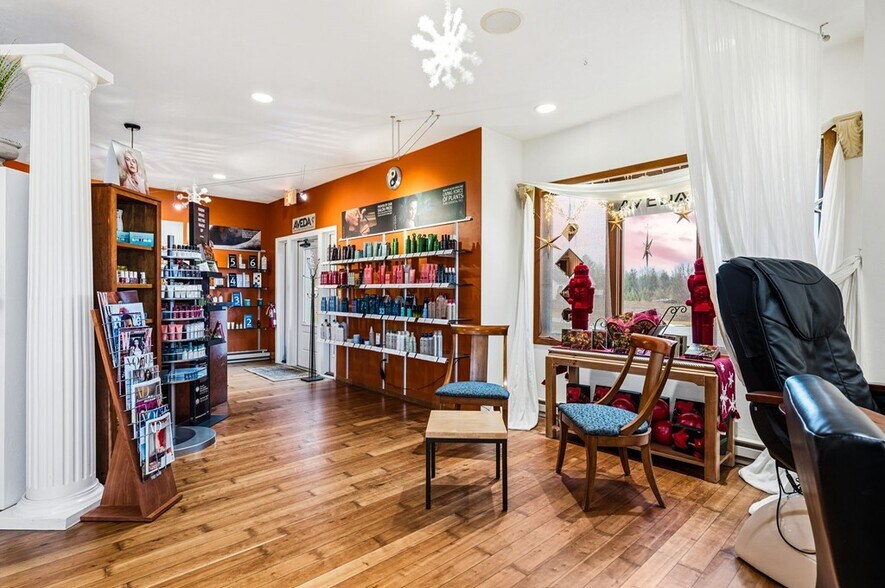 More Photos Of 7828 Highway 42, Egg Harbor Storefront For Sale