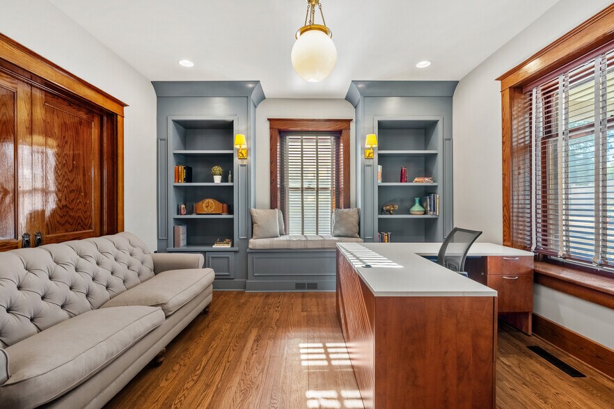 More Photos Of 720 Poyntz Ave, Manhattan Office For Sale