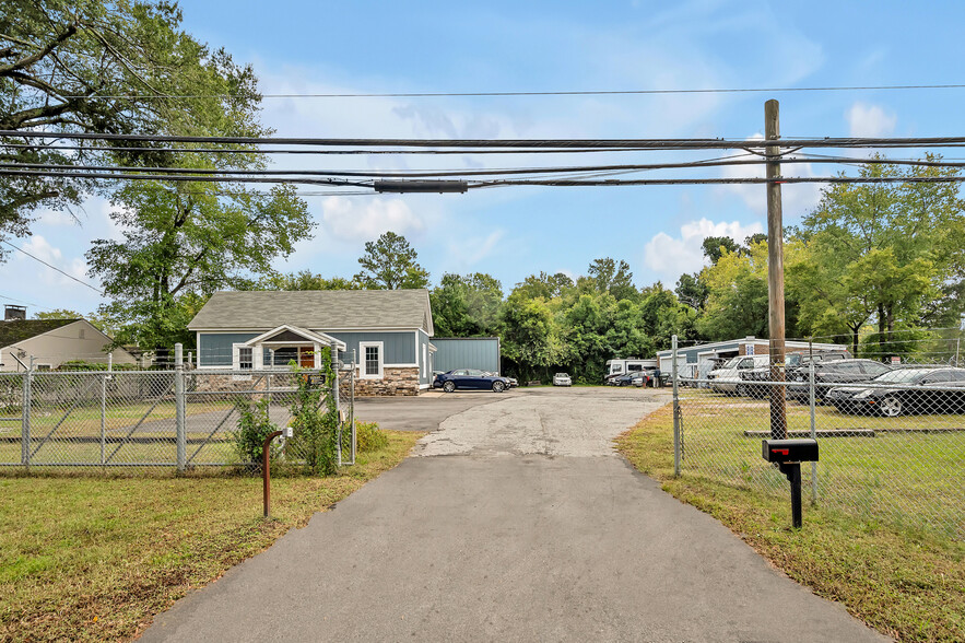 Primary Photo Of 1015 Ellis Rd, Durham Flex For Sale