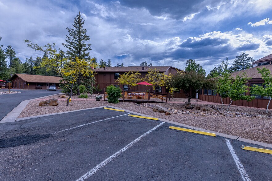 More Photos Of 5829 Buck Springs Rd, Pinetop Hotel For Sale