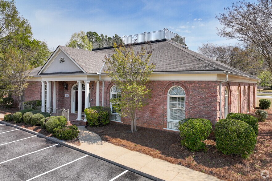 More Photos Of 2421 Brookstone Centre Pky, Columbus Medical For Sale