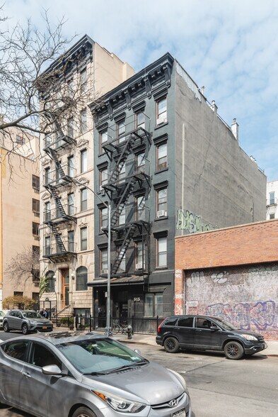 More Photos Of 615 E 6th St, New York Apartments For Sale