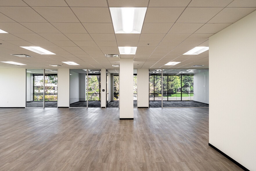 More Photos Of 4440 Von Karman Ave, Newport Beach Office For Sale