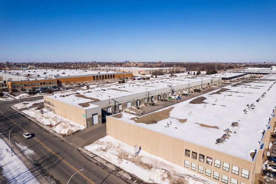 More Photos Of 3580-3680 Boul Poirier, Montréal Light Distribution For Lease