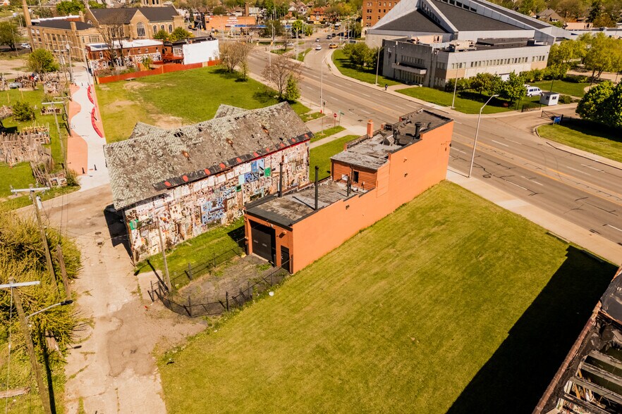 More Photos Of 6349 Grand River Ave, Detroit Storefront For Sale