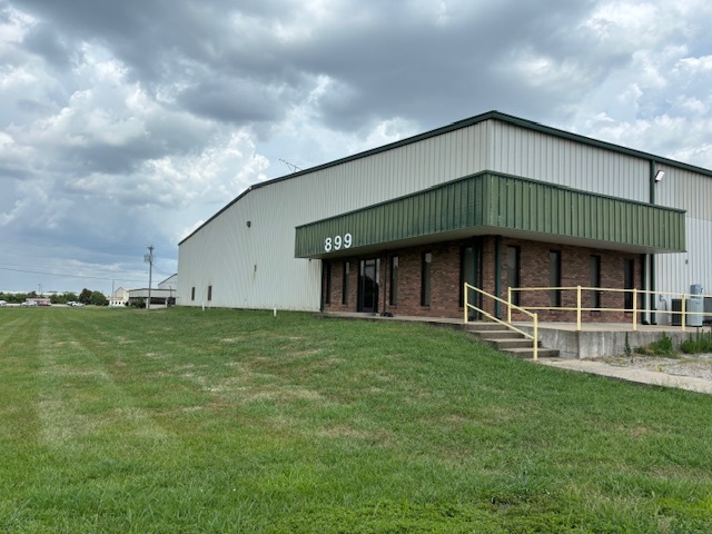 Primary Photo Of 899 Industrial Dr, Lewisburg Warehouse For Lease