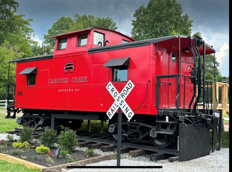 More Photos Of 45 Caboose Creek Ln, Andrews Specialty For Sale