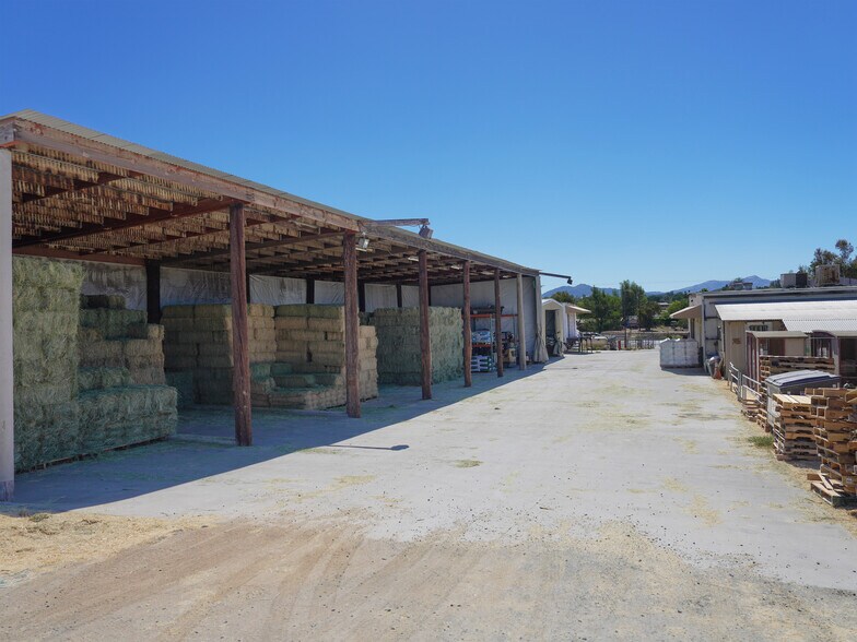 More Photos Of 2537 Main St, Ramona Freestanding For Sale