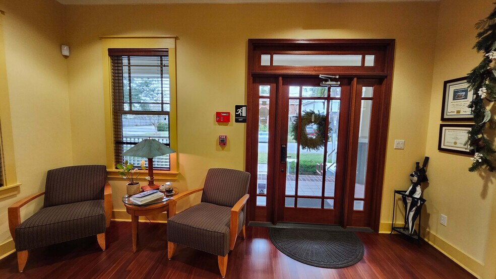 More Photos Of 2618 Herschel St, Jacksonville Office For Sale