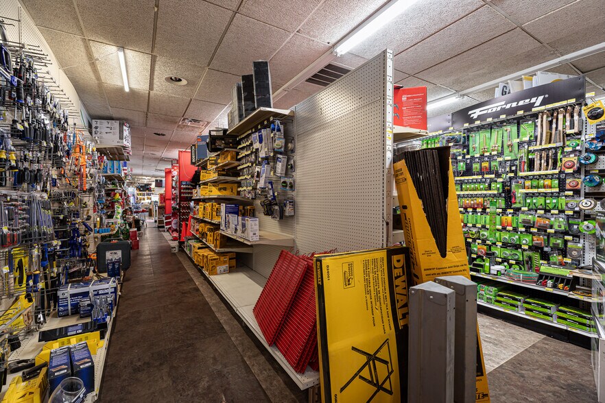 More Photos Of 723 E Highway 89, Kanab Storefront Retail Office For Sale