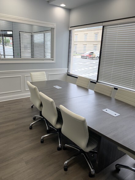 More Photos Of 326 N Broad St, Jacksonville Loft Creative Space For Lease